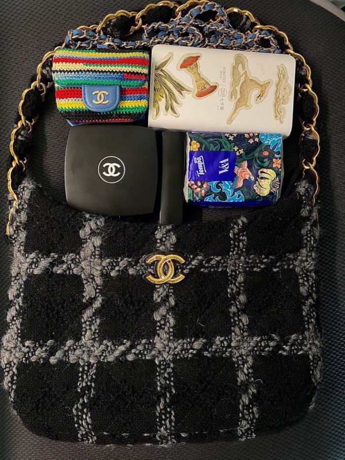 Handbag   Chanel  AS3562  size  17.5*24*6* cm