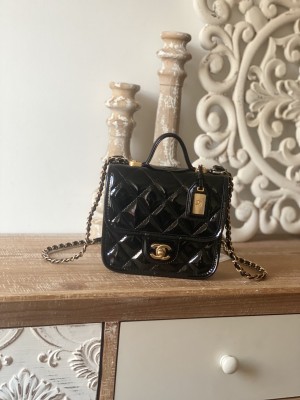  Handbag   Chanel  AS3652  size   25x21.5x7 cm