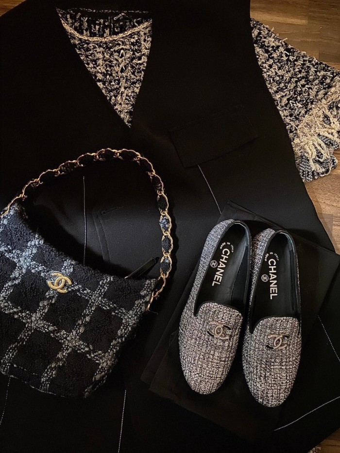 Handbag   Chanel  AS3562  size  17.5*24*6* cm