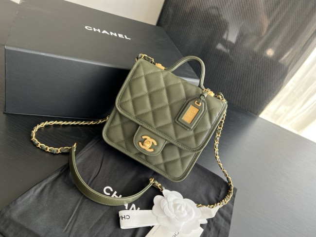 Handbag   Chanel  AS3652  size 17cmx20.5cmx6 cm