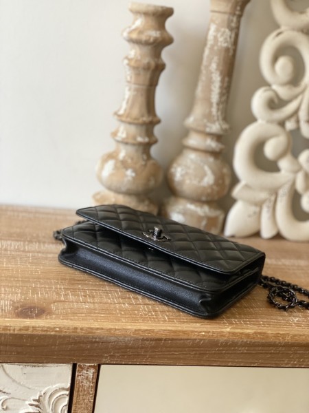 Handbag   Chanel  88632  size  19 cm