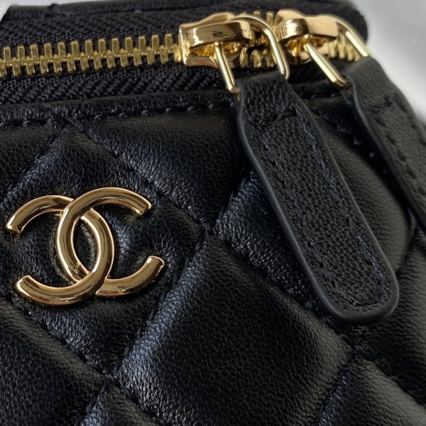 Handbag   Chanel  AP2581  size 8.5*11*7  cm