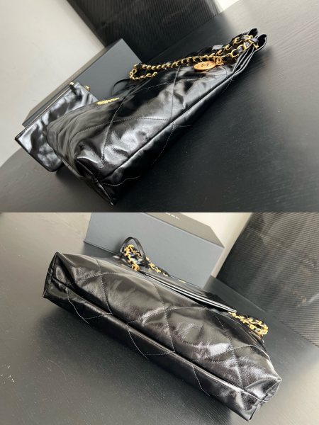 Handbag   Chanel   size  39cmx42cmx8 cm