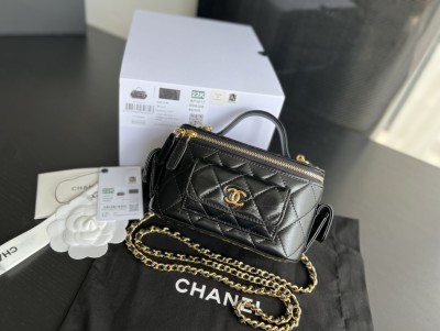 Handbag   Chanel  AP3017  size  17cm10cmx8 cm