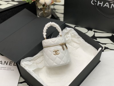 Handbag   Chanel  2729  size  11*11.5*9.5* cm