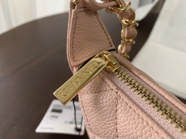 Handbag   Chanel  50920 size 25cmx14cmx5 cm