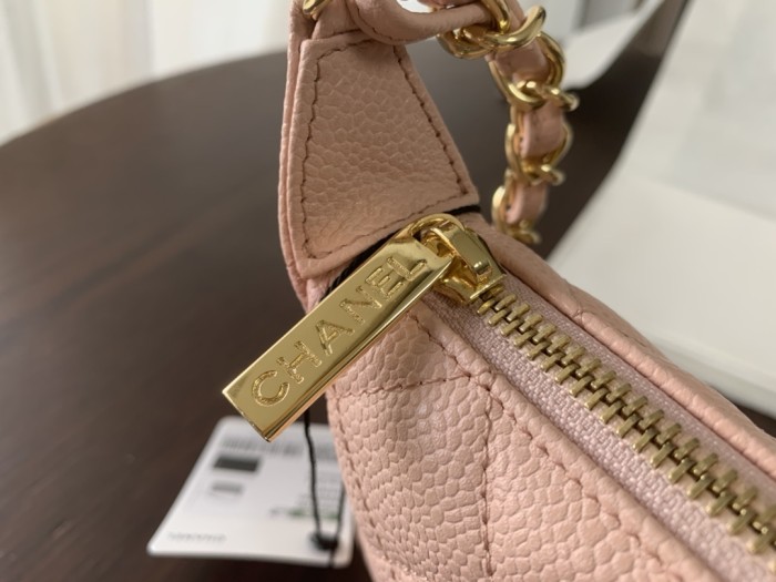 Handbag   Chanel  50920 size 25cmx14cmx5 cm