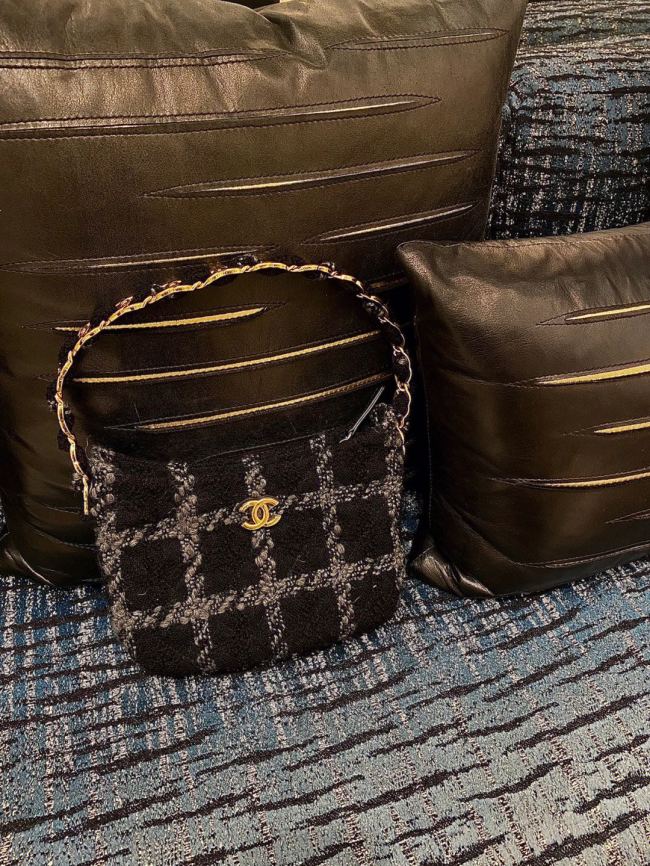 Handbag   Chanel  AS3562  size  17.5*24*6* cm