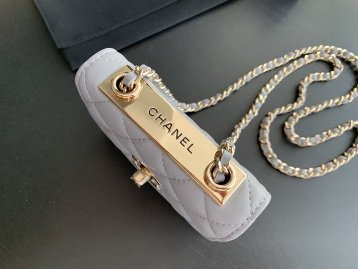 Handbag   Chanel  2301 size  12.5cmx9cmx3 cm 