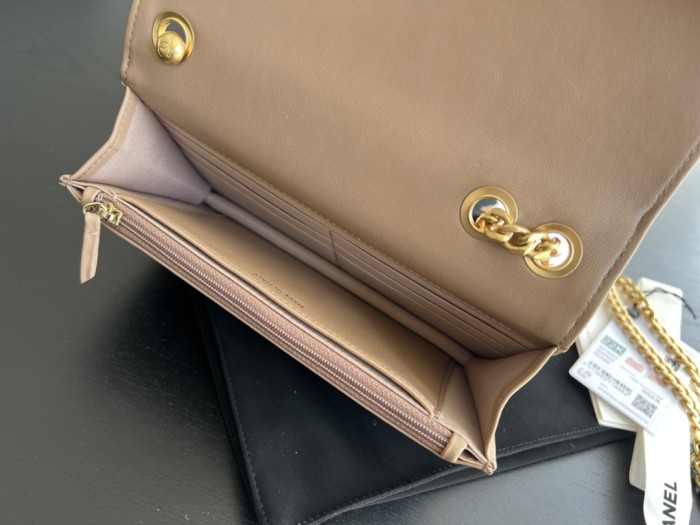 Handbag   Chanel  AP3043  size  19 cm