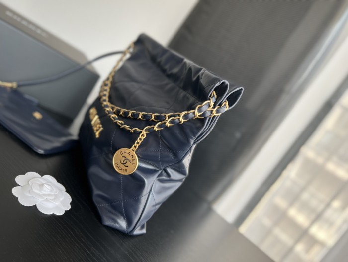 Handbag   Chanel  size 35cmx37cmx7 cm