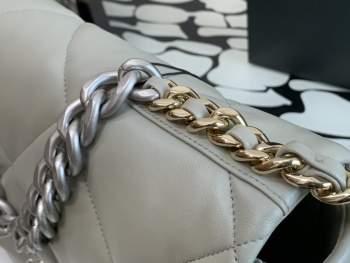 Handbag   Chanel  size 36 cm