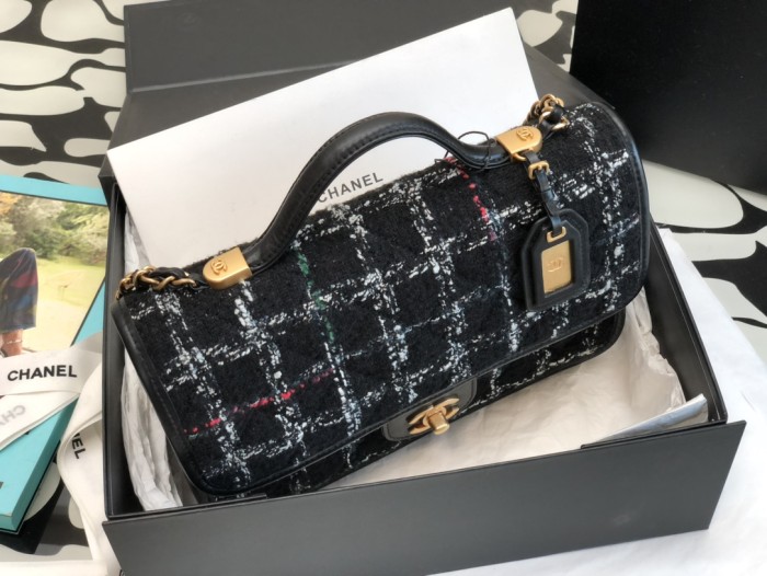 Handbag   Chanel  size 25*21*7* cm