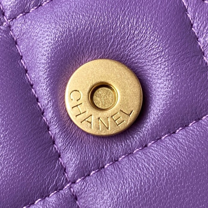 Handbag   Chanel AP2638  size  12.5 cm