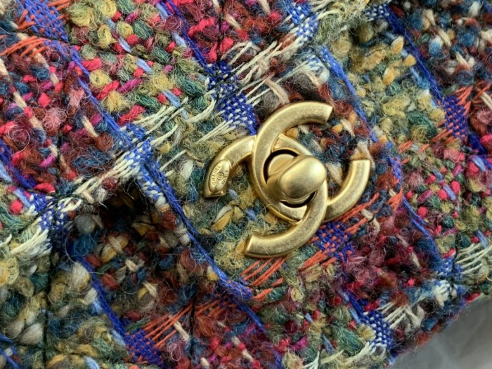  Handbag   Chanel  size 15*14*7* cm