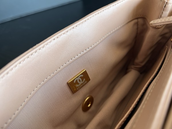 Handbag   Chanel 3393  size 16cmx25cm10 cm