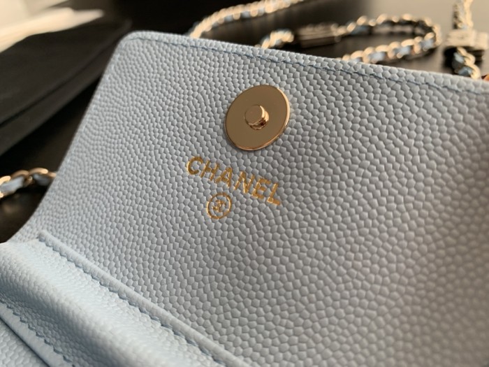 Handbag   Chanel 2444   size  10cmx8cmx1.5 cm