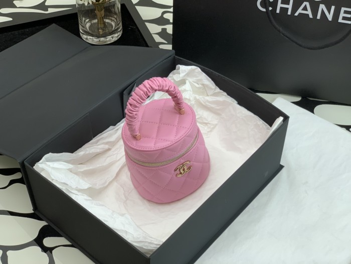 Handbag   Chanel  2729  size  11*11.5*9.5* cm