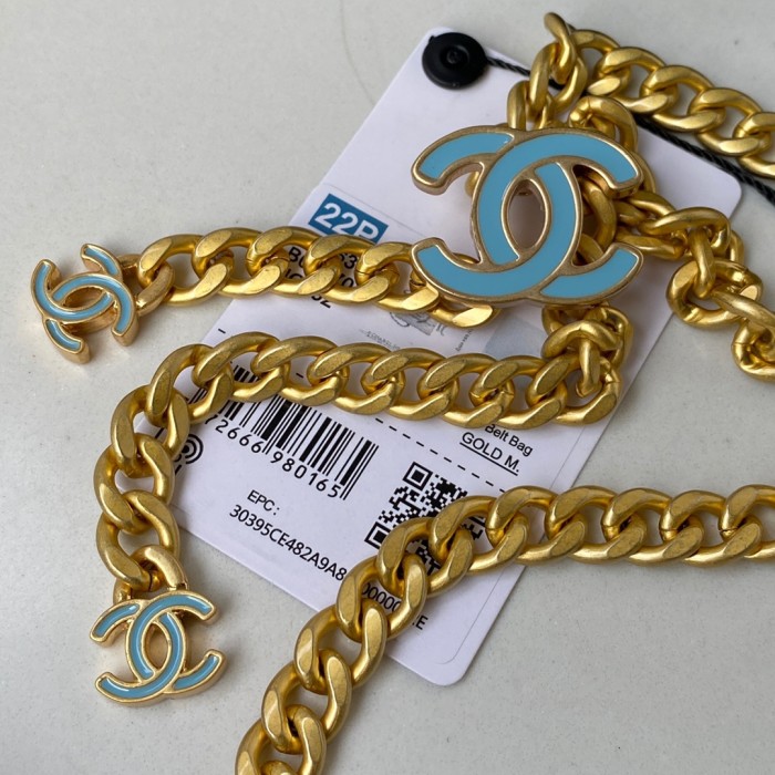  Handbag  Chanel    AP2638  size 12.5 cm