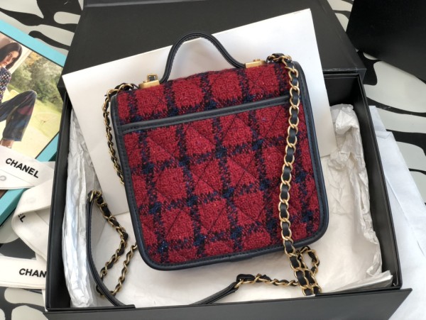Handbag   Chanel  size 𝟷𝟽*𝟸𝟶.𝟻 *𝟼 𝚌𝚖