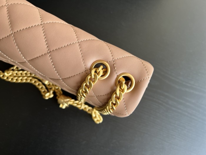 Handbag   Chanel  3393  size  16cmx25cm10 cm