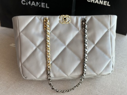 Handbag   Chanel   AS366  size 24 X41 X10  cm