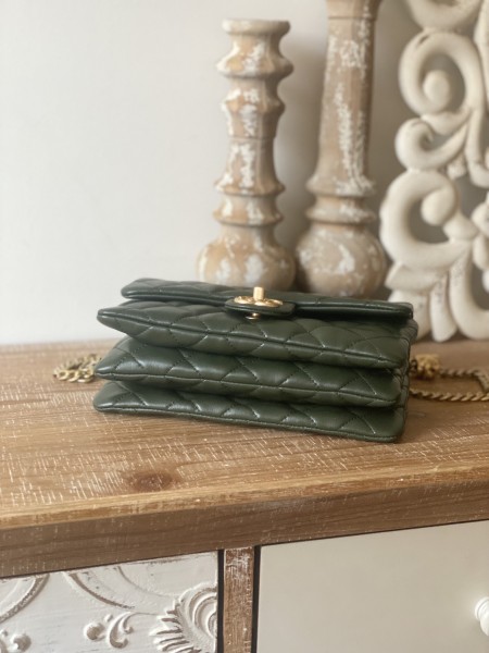 Handbag   Chanel  AS3393  size  14x22x8 cm