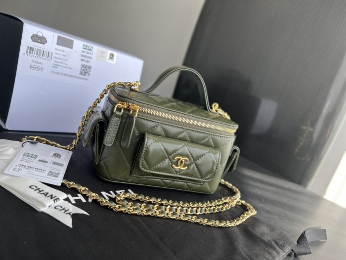 Handbag   Chanel  AP3017  size  17cm10cmx8 cm