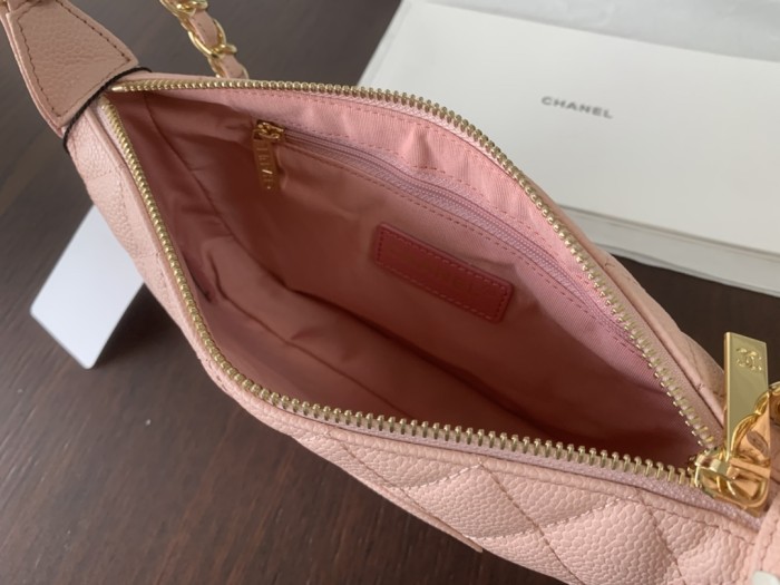 Handbag   Chanel  50920 size 25cmx14cmx5 cm