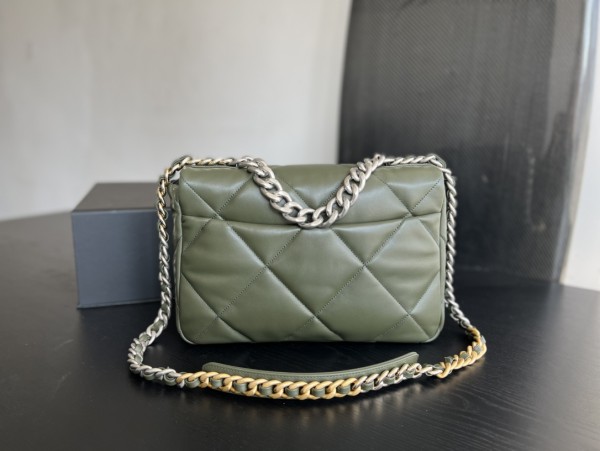 Handbag   Chanel 1160  size  26cmx16cmx9 cm