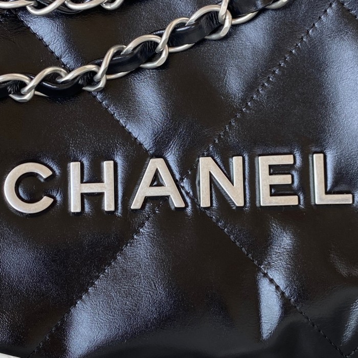 Handbag   Chanel AS3263  size  18X20X6.5 cm