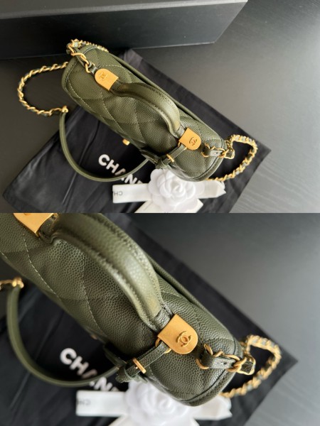 Handbag   Chanel  AS3652  size 17cmx20.5cmx6 cm