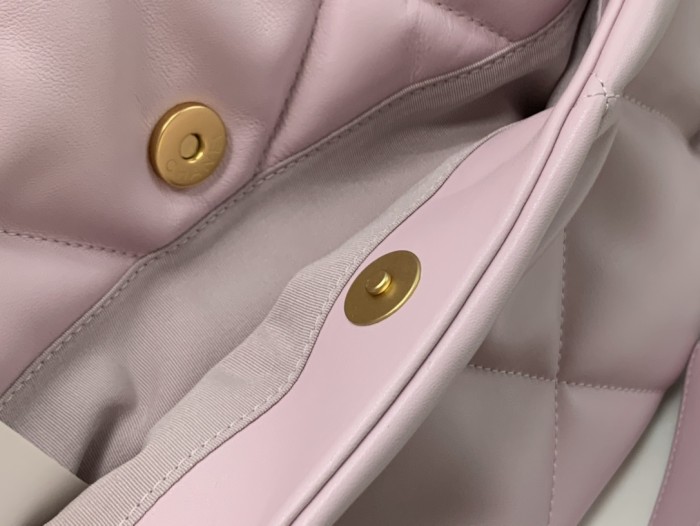 Handbag   Chanel  size  36  cm