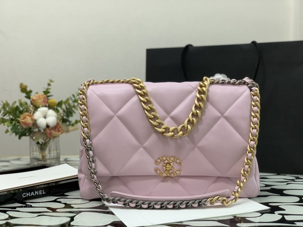Handbag   Chanel  size  36  cm