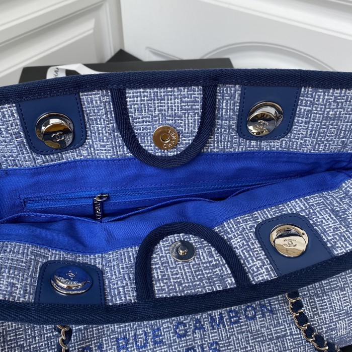  Handbag  Chanel  size  38*30*21 cm