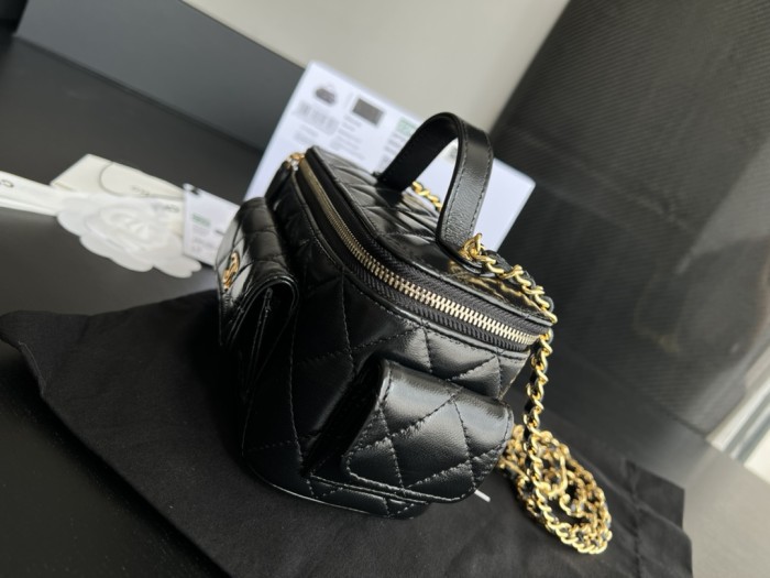 Handbag   Chanel  AP3017  size  17cm10cmx8 cm