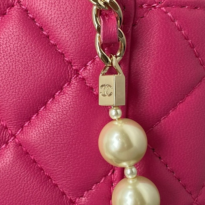  Handbag  Chanel  AP2581  size  8.5*11*7 cm