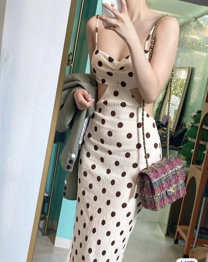  Handbag   Chanel 99204 size  15*14*7* cm 