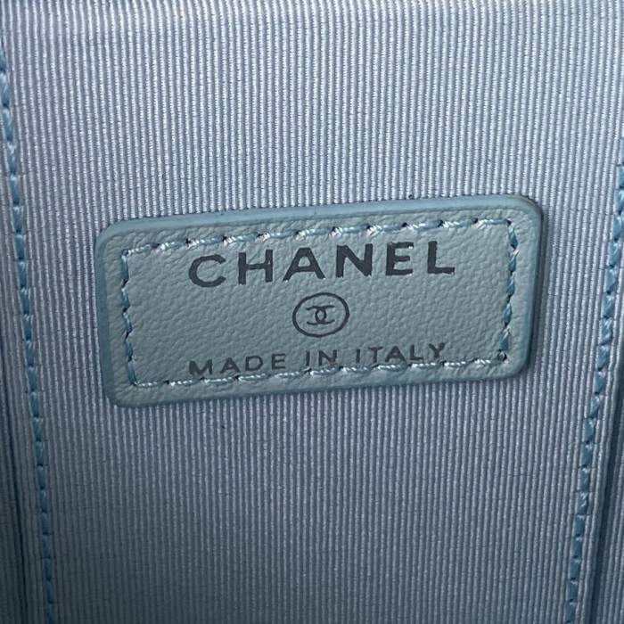 Handbag  Chanel  AP2718  size  12  cm