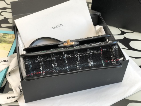 Handbag   Chanel  size 25*21*7* cm