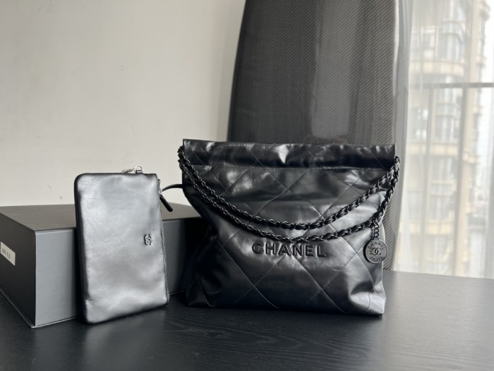 Handbag   Chanel  size 35cmx37cmx7 cm