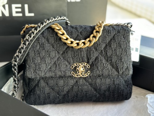  Handbag   Chanel  AS1161  size  30 CM