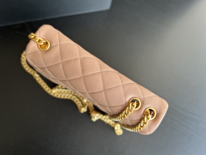 Handbag   Chanel  3393  size  16cmx25cm10 cm