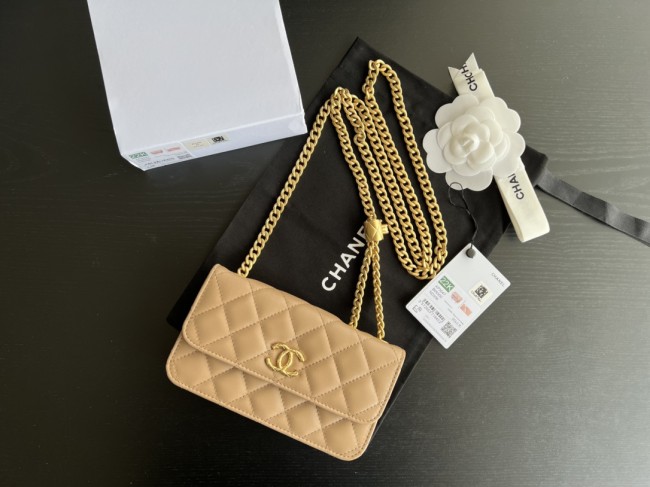 Handbag   Chanel  AP3047  size  17cm9cm3 cm