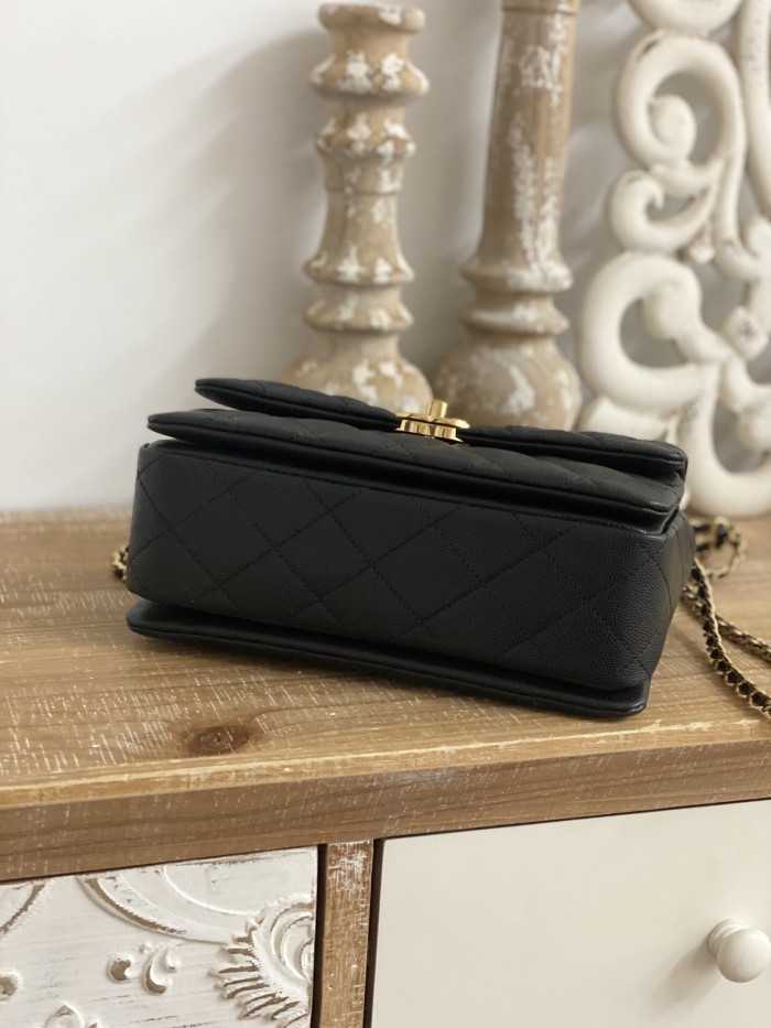 Handbag   Chanel 3663  size 16*23*11.5 cm