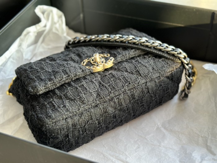  Handbag   Chanel  AS1161  size  30 CM