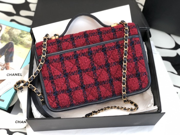 Handbag   Chanel  size 25*21*7* cm