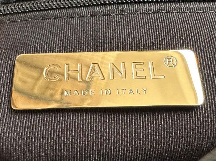  Handbag   Chanel AS1161  size  30 CM