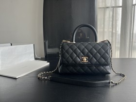 Handbag   Chanel  93925  size  24 cm