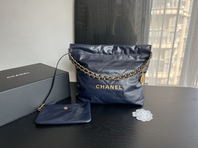 Handbag   Chanel  size 35cmx37cmx7 cm